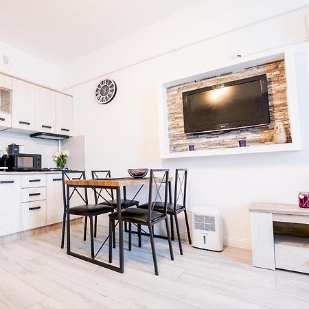Calin Luma Studio Apartment Navodari Luaran gambar
