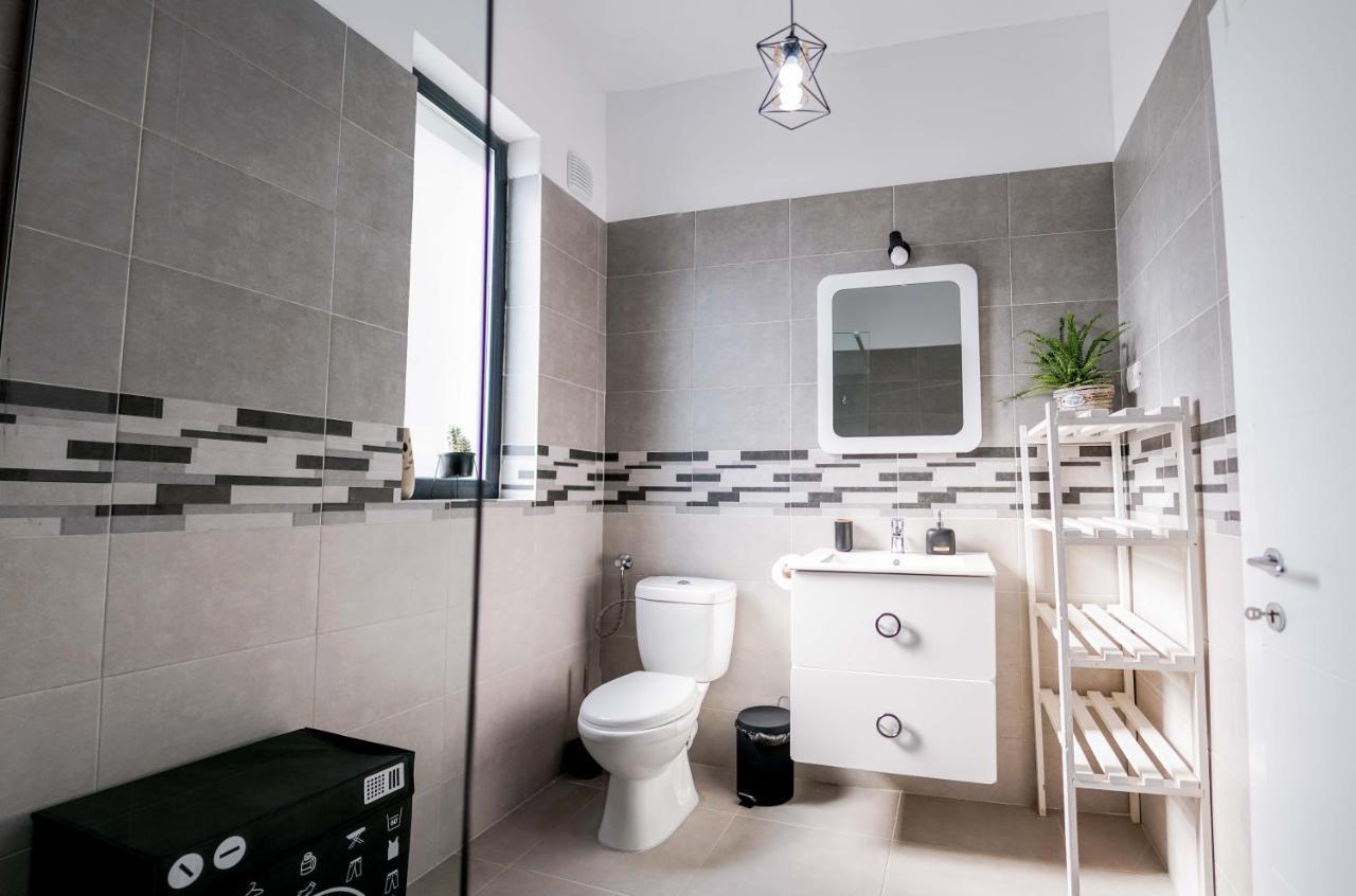 Calin Luma Studio Apartment Navodari Luaran gambar